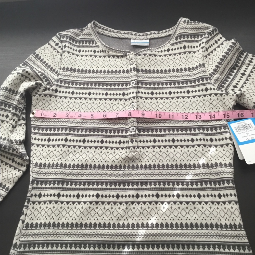 Columbia long sleeve Top, Gray Black , Size Medium NWT - Picture 9 of 13